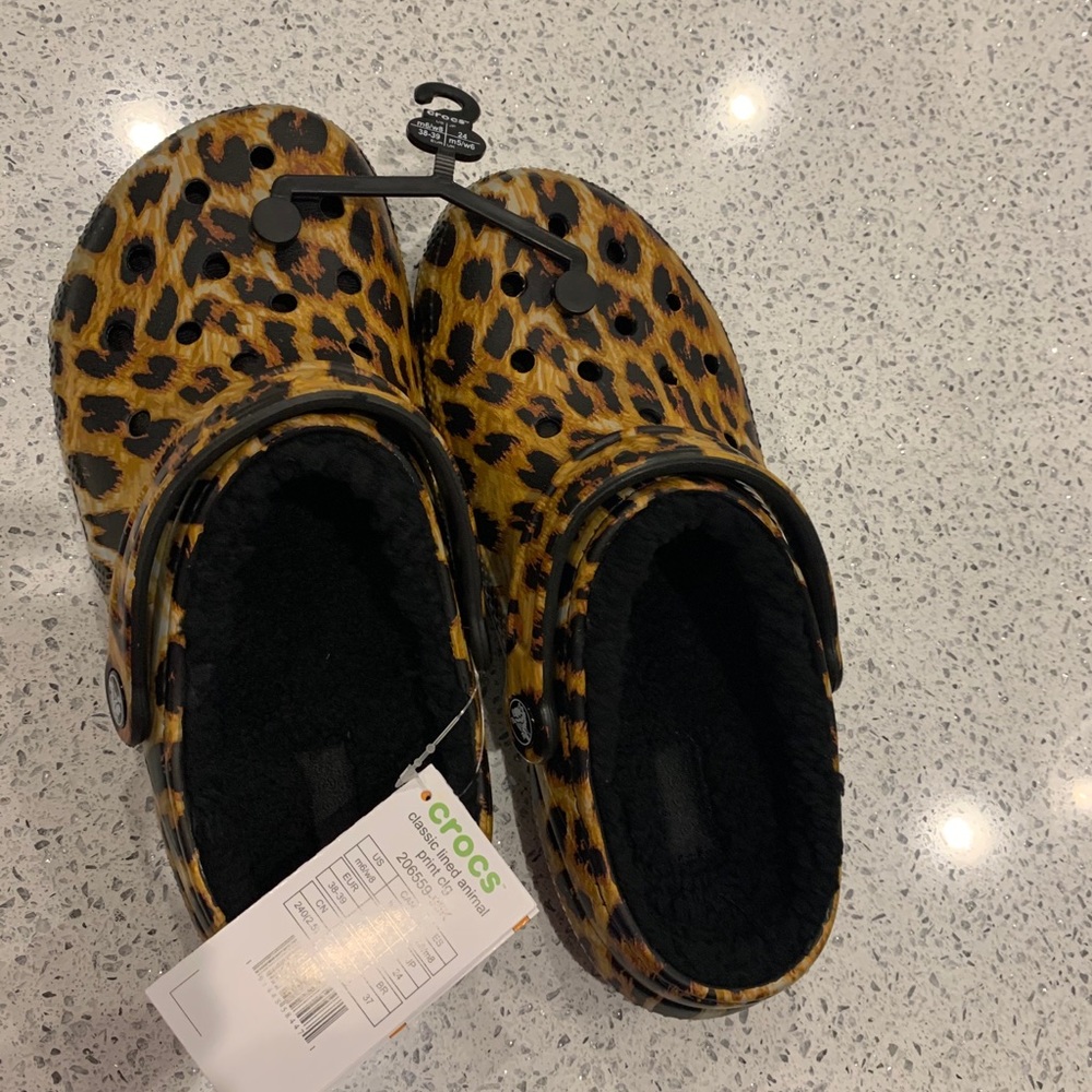 Crocs animal print fleece lined size 8